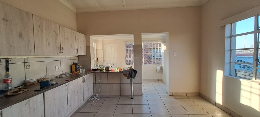 7 Bedroom Property for Sale in Bethlehem Free State